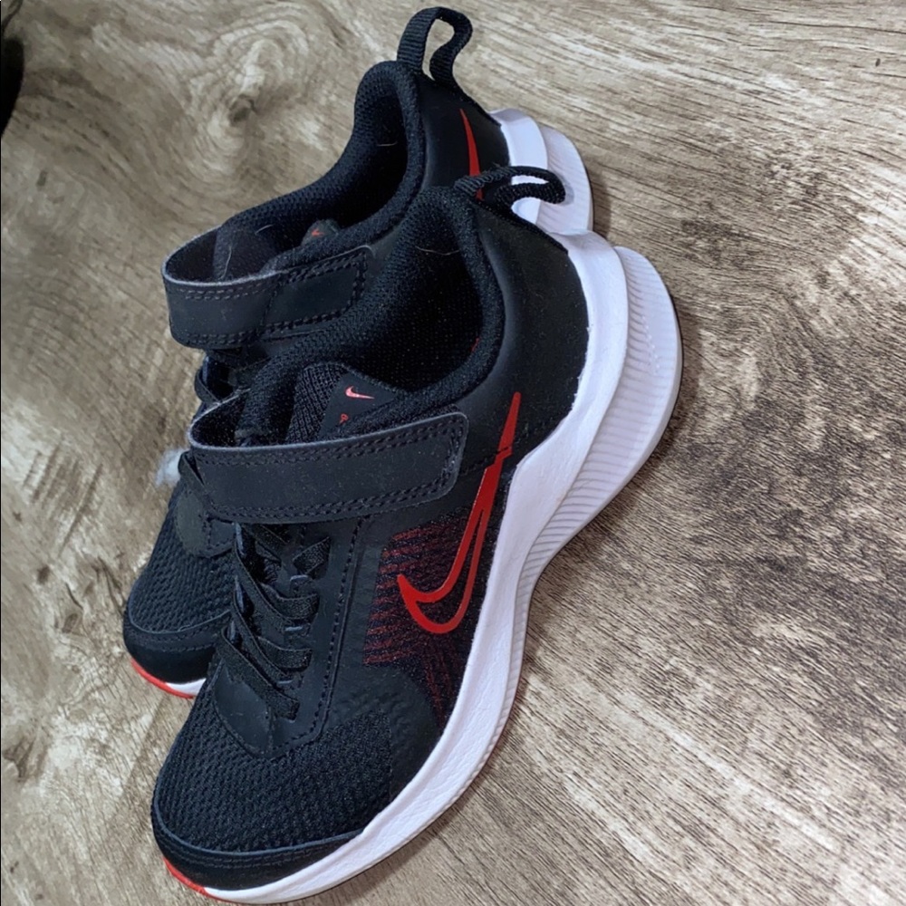 Nike Downshifter 11